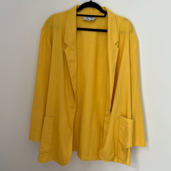 Vintage Yellow Blazer ✨ Linen-like material - Picture 2 of 6